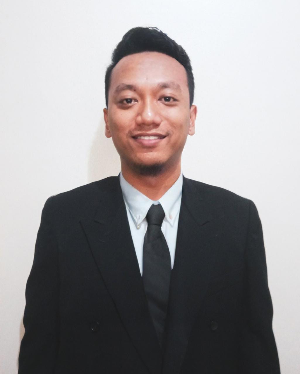 Yonathan Cahyo Manunggal, S.Hum | SMP/A-CKR